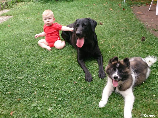 Kenny mit Tommy und Erna